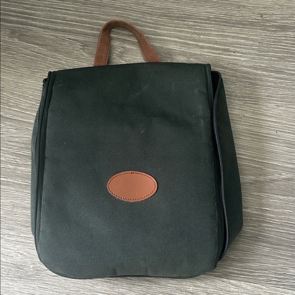 Other - Green Hanging Travel Toiletry Bag